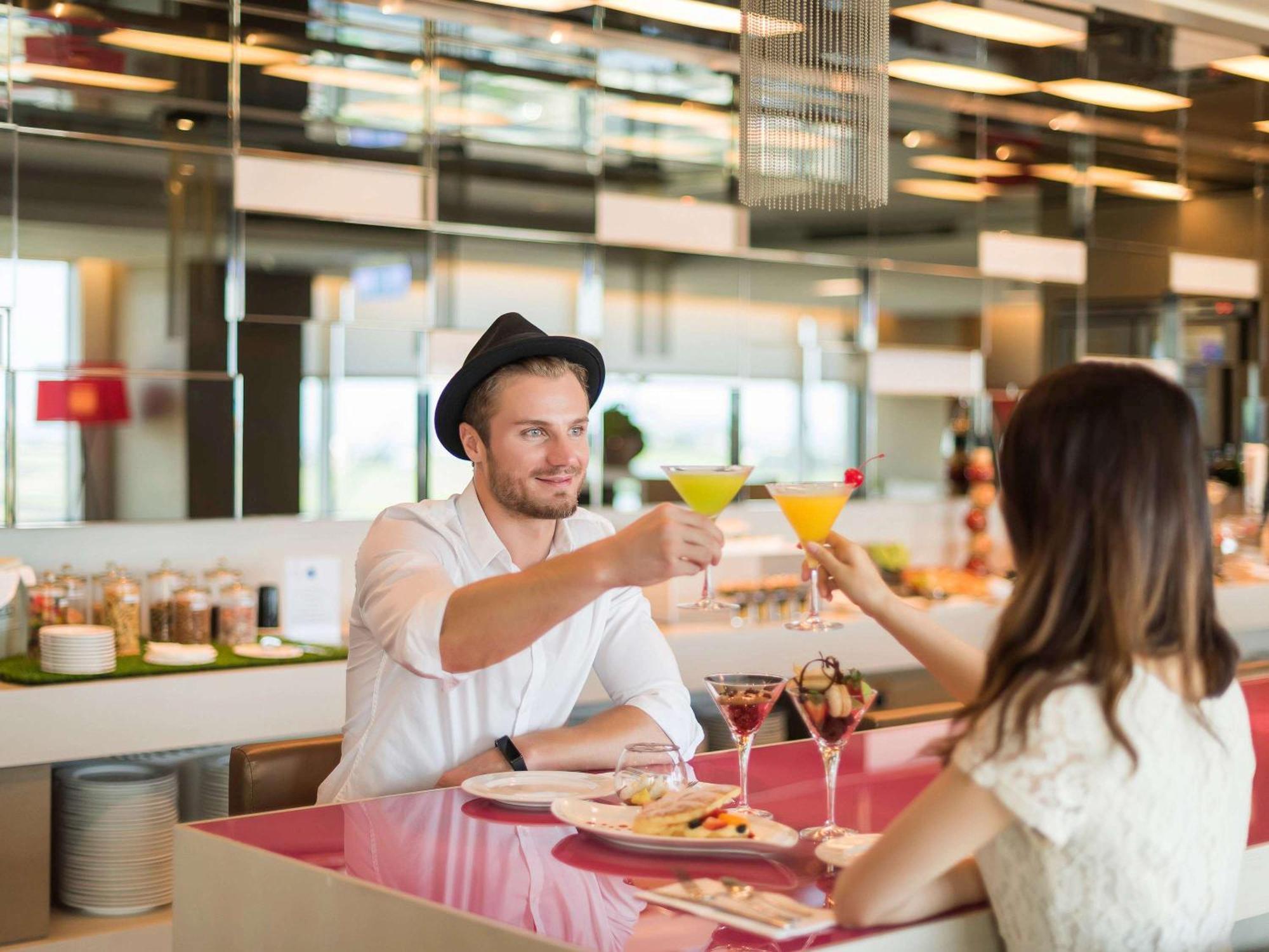 Hyatt Regency Taoyuan International Airport Hotel Exterior photo The restaurant